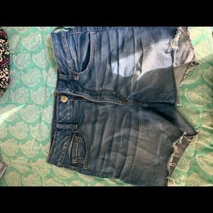 AMERICAN EAGLE SUPER STRETCH SHORTS